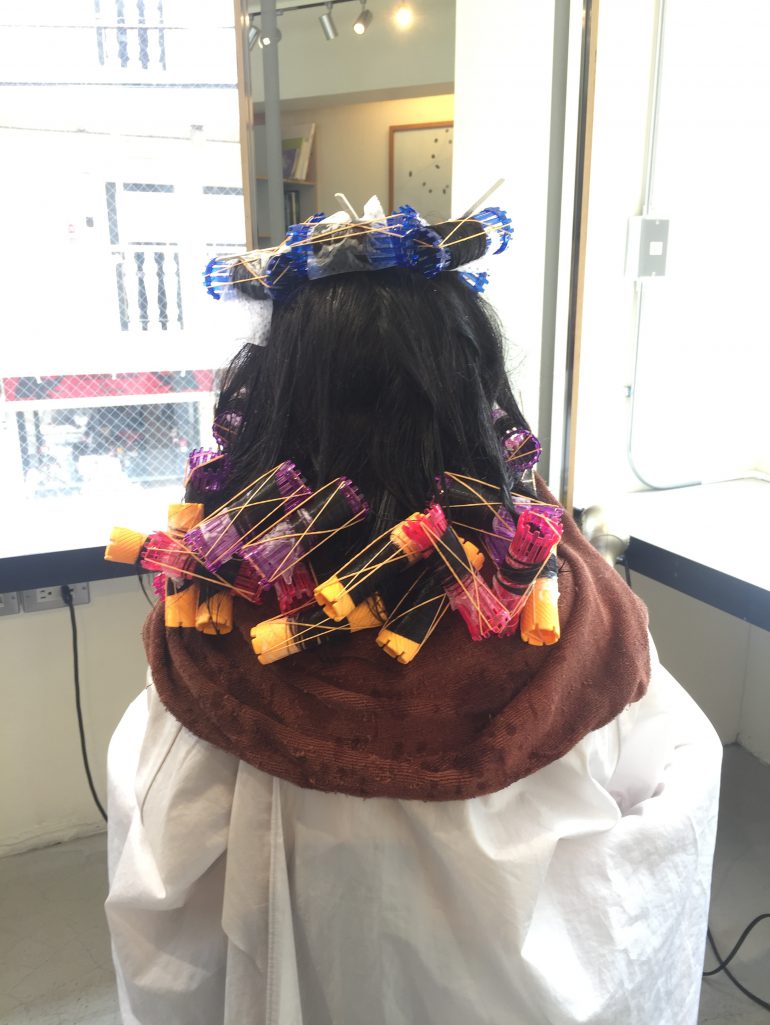 ロングのパーマ髪型。ゆるいパーマだけど、しっかりカールの簡単スタイリング。 hair botão